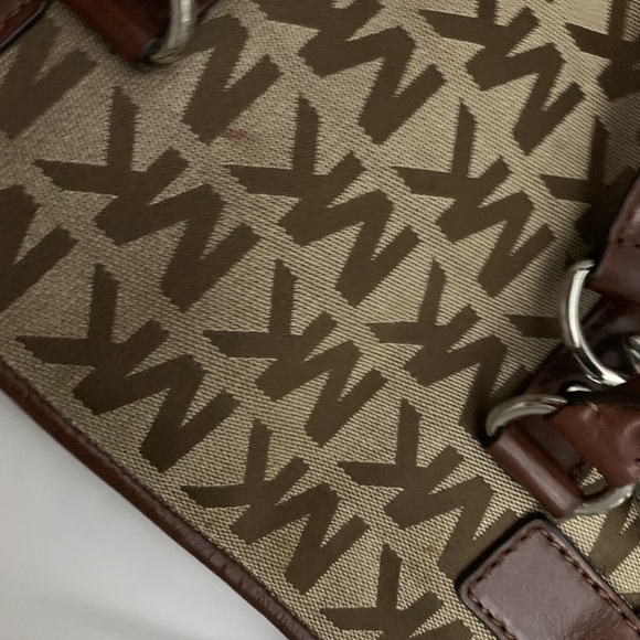 Micheal Kors bag - Picture 7 of 10